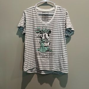 Disney’s Minnie Mouse Statue of Liberty 🗽 - New York City V-neck